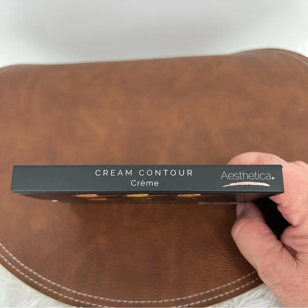 AESTHETICA Contour Creme Kit - Picture 2 of 7